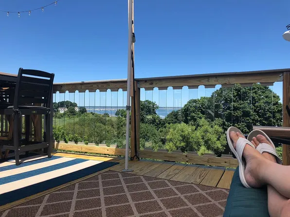 204 Sandwich St APT 3, Plymouth, MA 02360