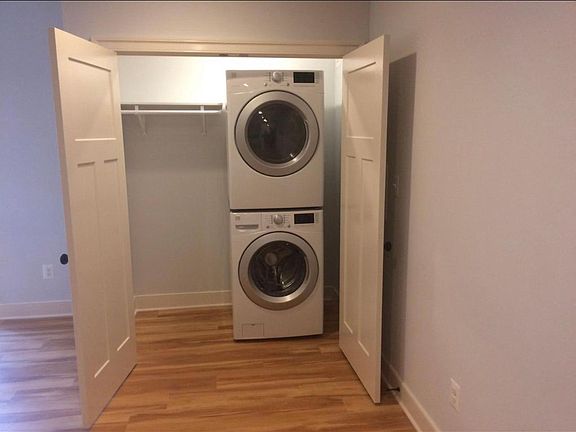 4th image of 1036 N Danville St