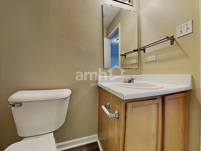 2300 Shadowbrook Dr — Photo 13