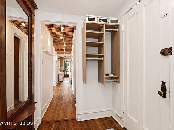 2nd image of 1737 W Summerdale Ave APT 3E