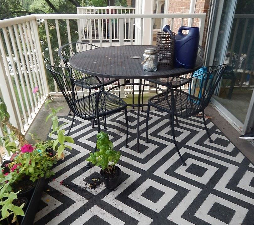 1st image of 2622 Redcoat Dr APT 1C