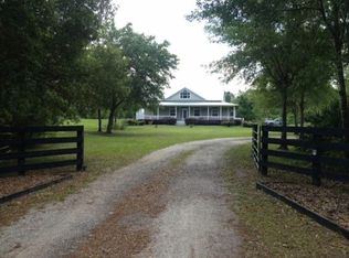 2237 Mullet Lake Park Rd, Geneva, FL 32732