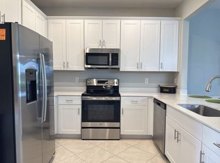 2800 Blossom Way, Naples, FL 34120