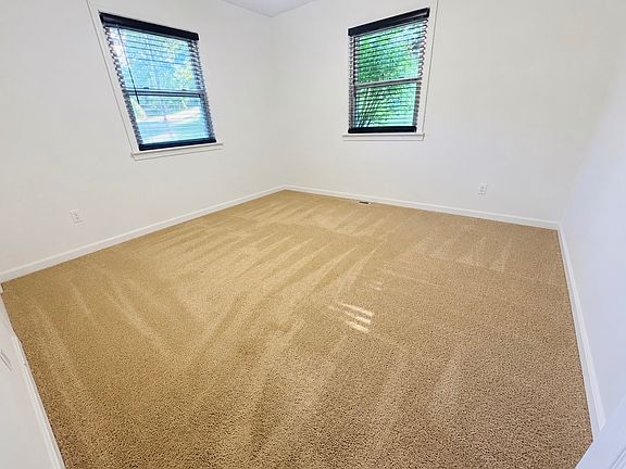 4th image of 6571 Silverpoint Rd