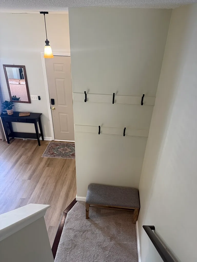 3 bed, 2.5 bath, 1442 sqft, $2,995 — Photo 3