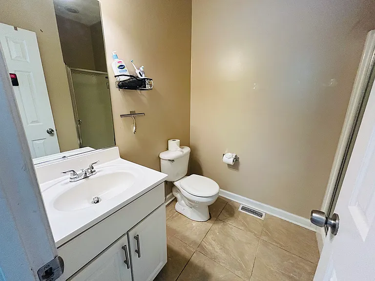 3412 Sale Dr — Photo 11