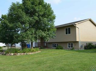 1505 E Beverly St, Sioux Falls, SD 57104