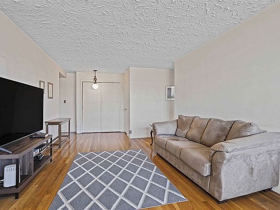 3rd image of 88-08 151st Ave #6J