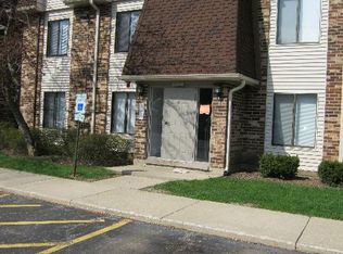 209 W Court Of Shorewood APT 2A, Vernon Hills, IL 60061