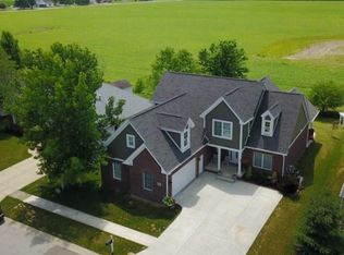 42 Clear Spring Ln, Trafalgar, IN 46181