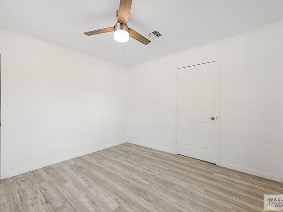 5th image of 234 Thomas St