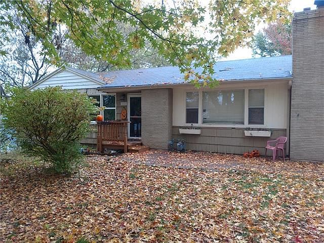 2nd image of 8604 E 74th Ter