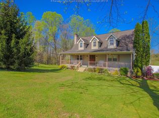 111 Greenbrier Dr, Scott Depot, WV 25560