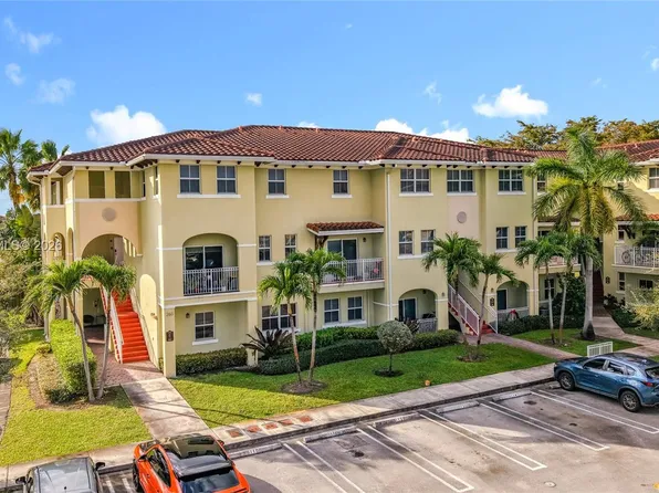 260 NW 109th Ave APT 206, Miami, FL 33172
