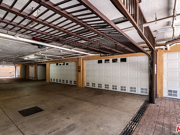 5th image of 5550 Ventura Canyon Ave APT 111