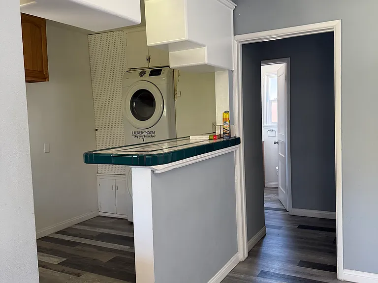 16916 Hayter Ave — Photo 3