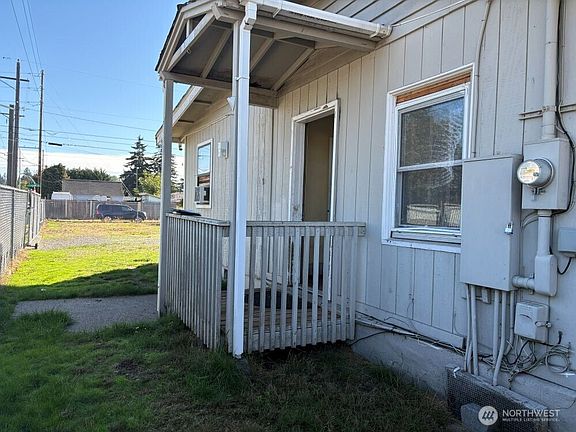 3rd image of 6602 S Junett Street