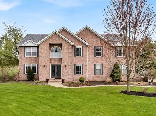 39011 Arbor Ct, Grafton, OH 44044