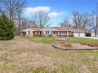 11671 Green Beaver Rd, Canfield, OH 44406