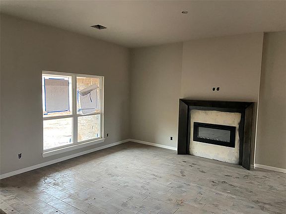 3rd image of 1235 New York Ave