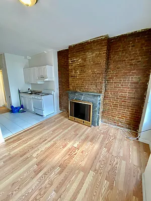 Rented by Douglas Elliman | media 39