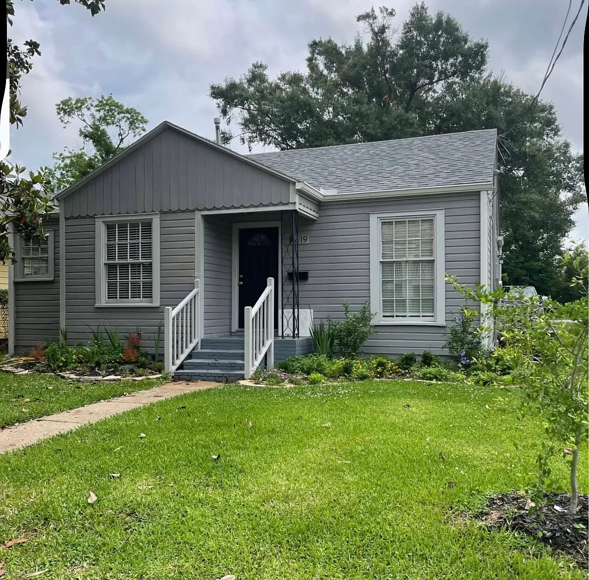 2 bed, 989 sqft, $1,300 — Photo 1