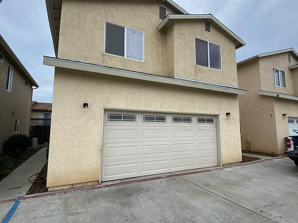 1242 Persimmon Ave #3
