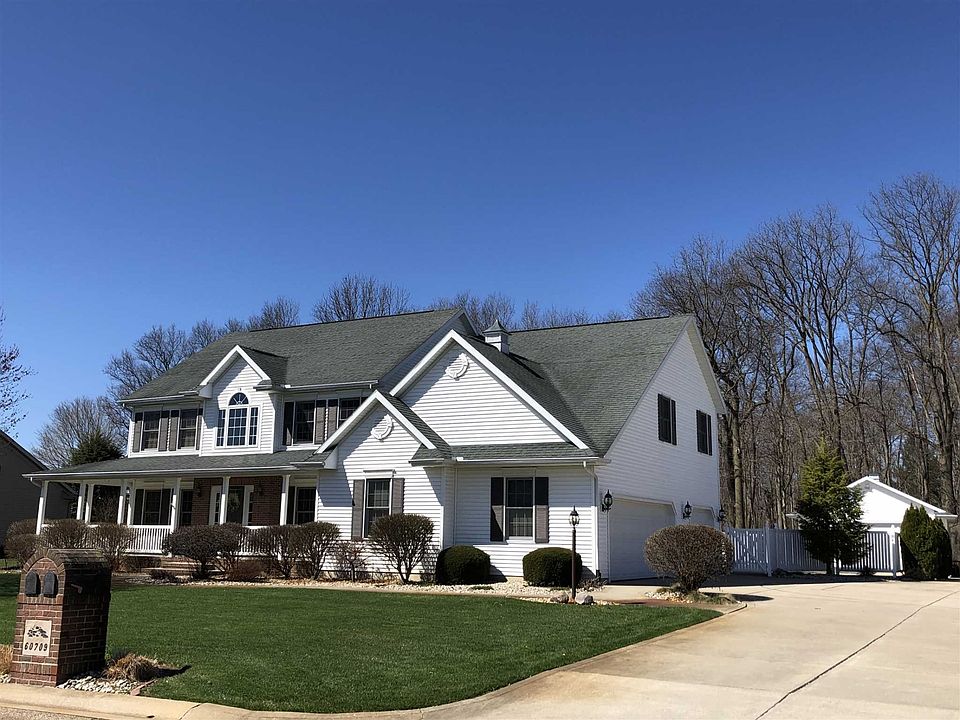 1st image of 60709 Creekstone Ct