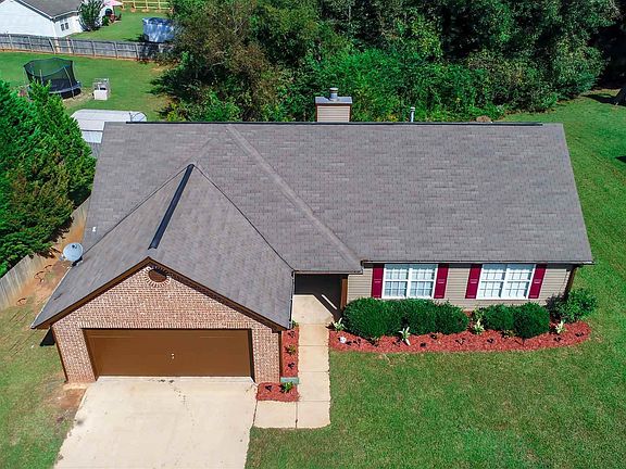 3rd image of 4 Lexington Dr