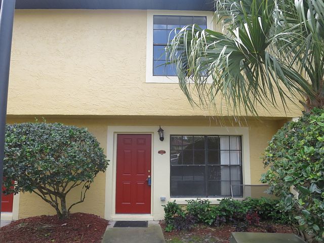 1st image of 3247 Forest Oaks Ct