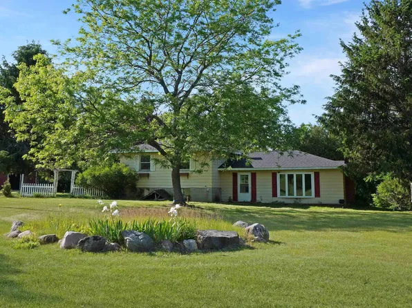 1385 N Blacks Corners Rd, Imlay City, MI 48444