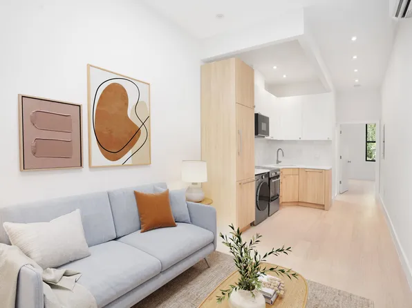 139 Kingsland Ave #4, Brooklyn, NY 11222