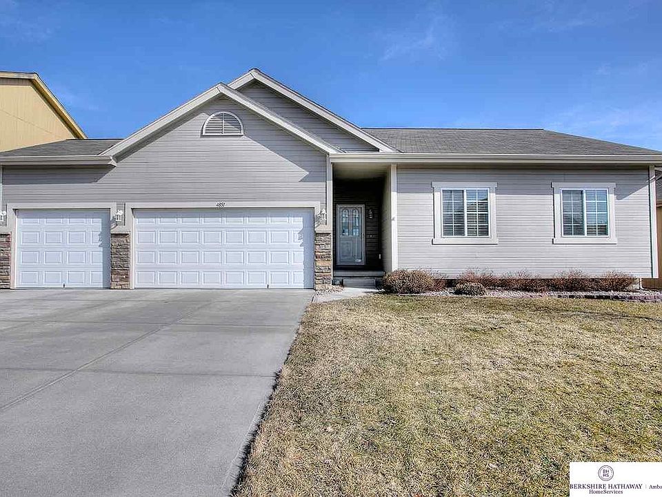 1st image of 4851 N 162nd St