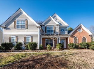 10910 Knight Castle Dr, Charlotte, NC 28277