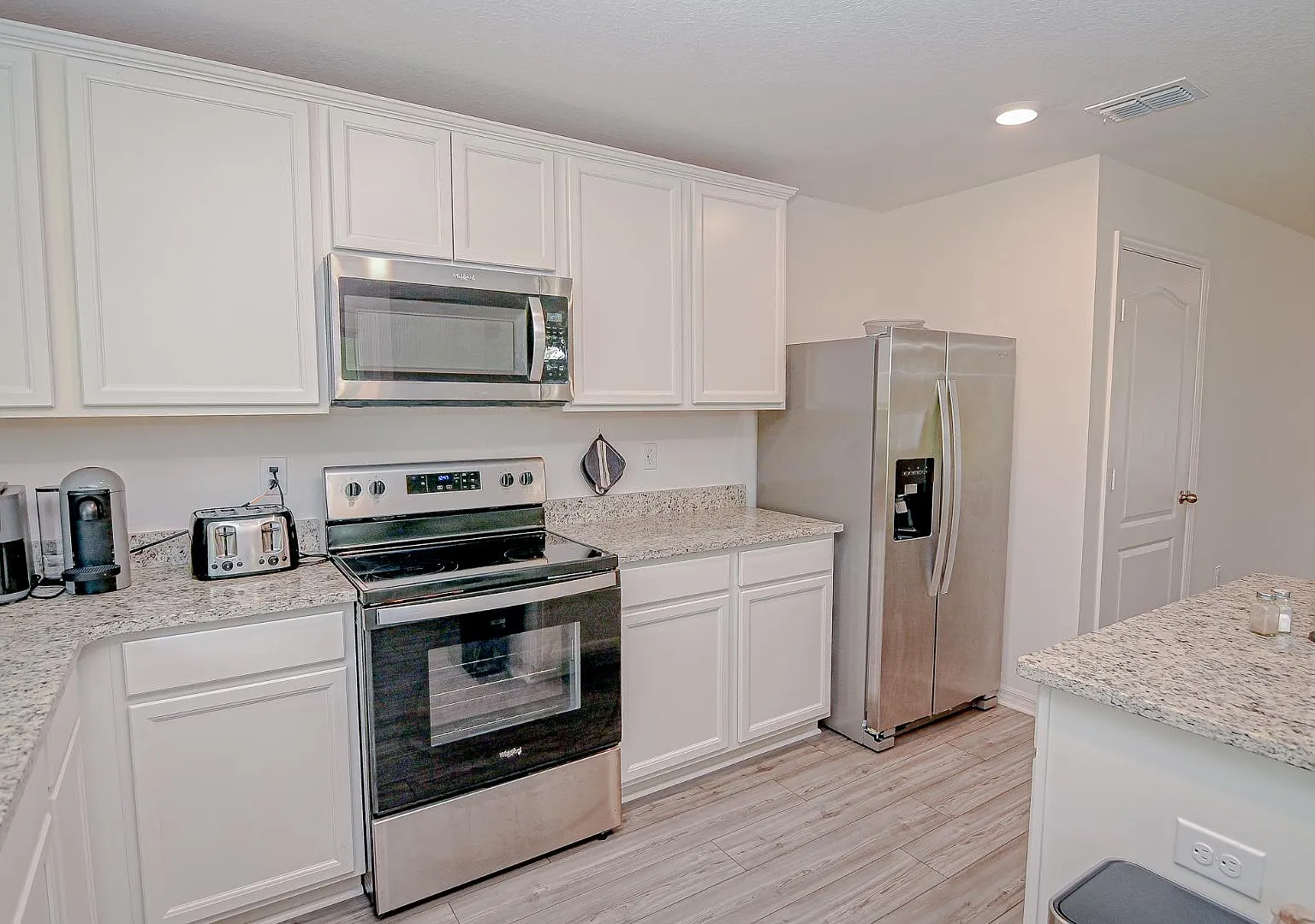 695 Bay Leaf Dr — Photo 4