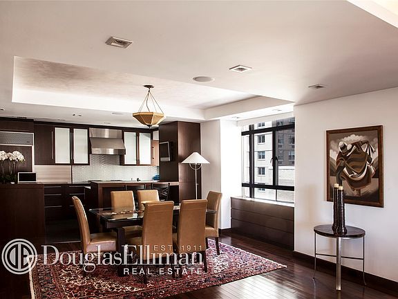 5th image of 25 Central Park W APT 15T