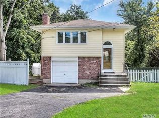 36 Valentine Ave, Huntington, NY 11743