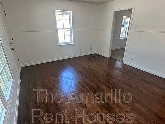 2nd image of 1619 Bellaire St