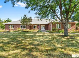 4905 Sage Rd, Rochester, IL 62563