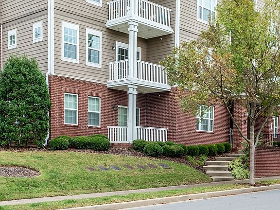 2nd image of 8121 Lenox Creekside Dr Unit 3