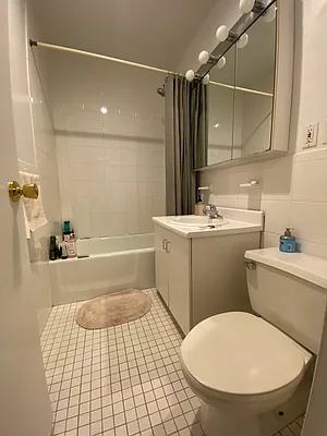 Rented by Avenues Real Estate | media 3