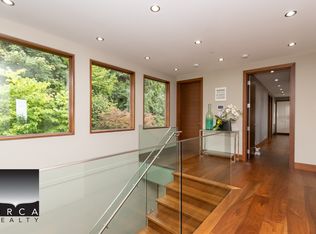 536 Ballantree Pl, West Vancouver, BC V7S1W5