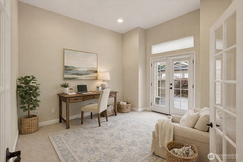 4th image of 1845 Maple Street #26