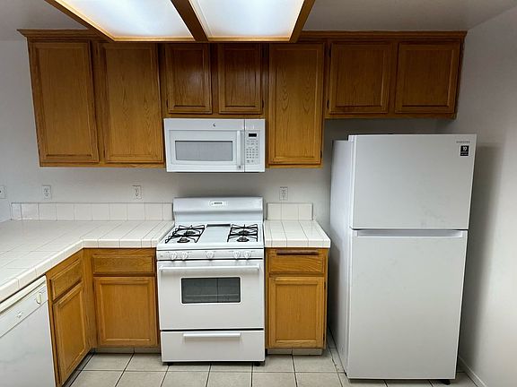 5th image of 2610 W Lark Ave #2610