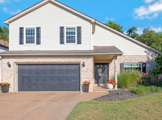 3666 Katalla Dr, Newburgh, IN 47630