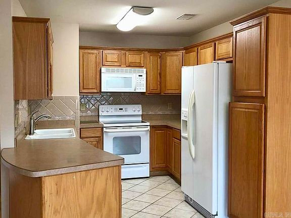 4th image of 208 Southridge Ln APT A1