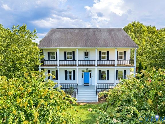 5th image of 618 Rivanna Woods Dr