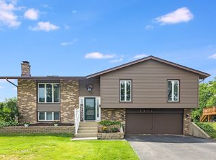 7912 Westview Ln, Woodridge, IL 60517