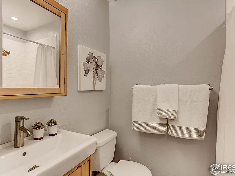 2978 Shady Holw W — Photo 19