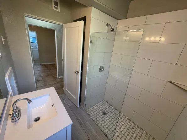 1410 Ashwood Rd, Austin, TX 78722